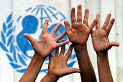 El Hospital Universitario de La Ribera colabora con UNICEF